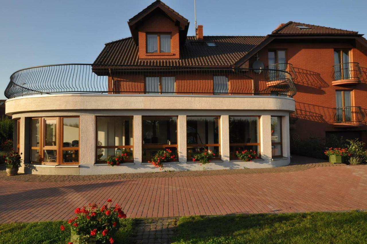 Apartamenty Levilla Рева Экстерьер фото