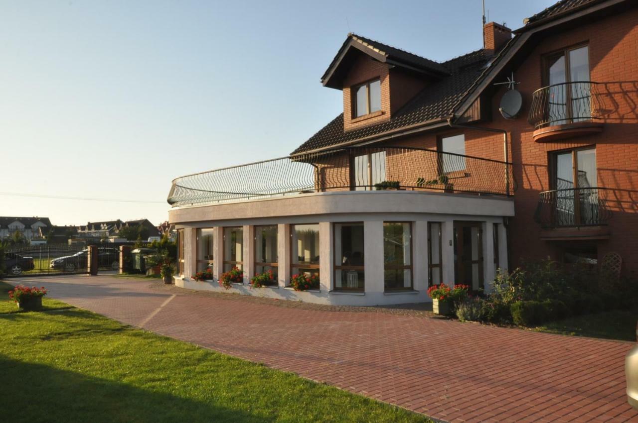 Apartamenty Levilla Рева Экстерьер фото